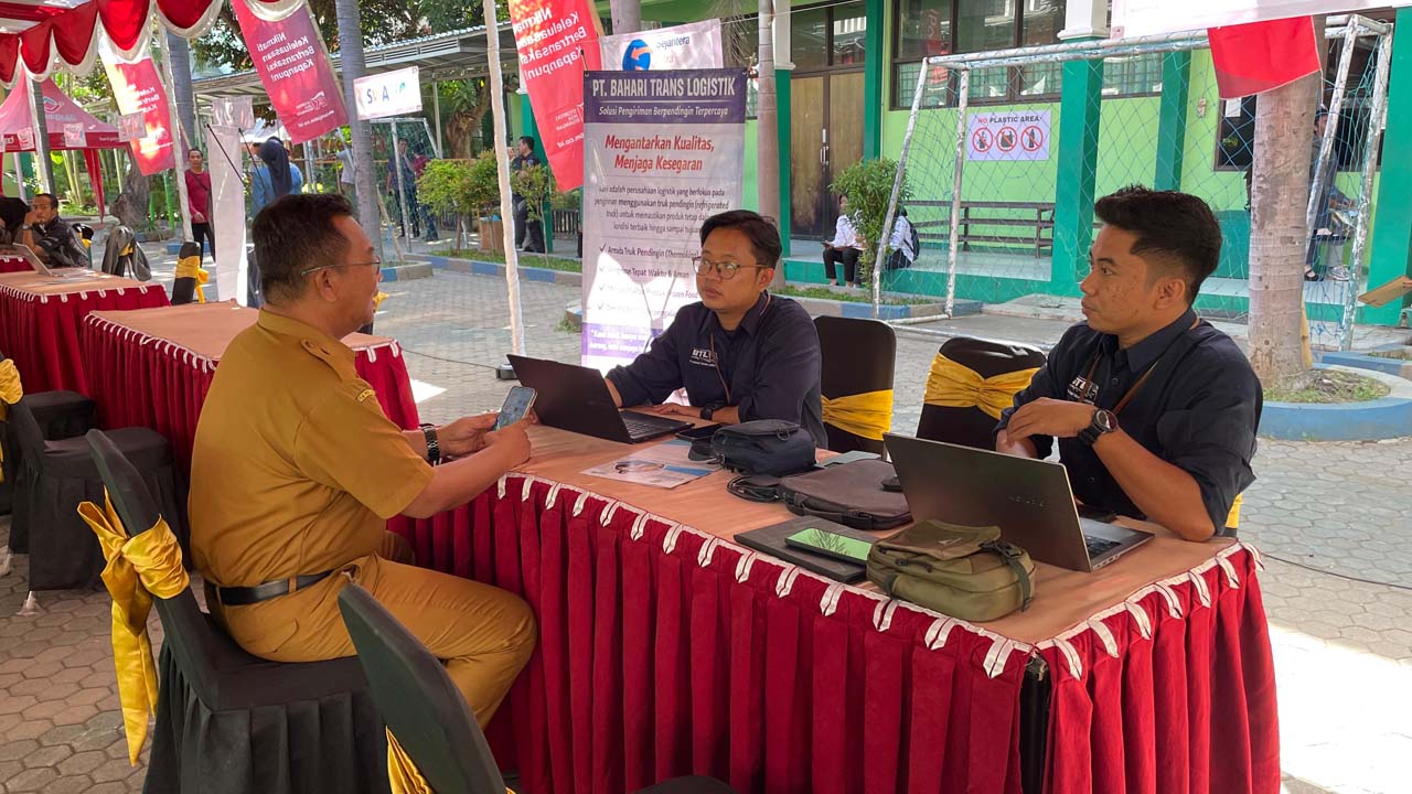 PT. Bahari Trans Logistik mengikuti Job Fair Situbondo 2026